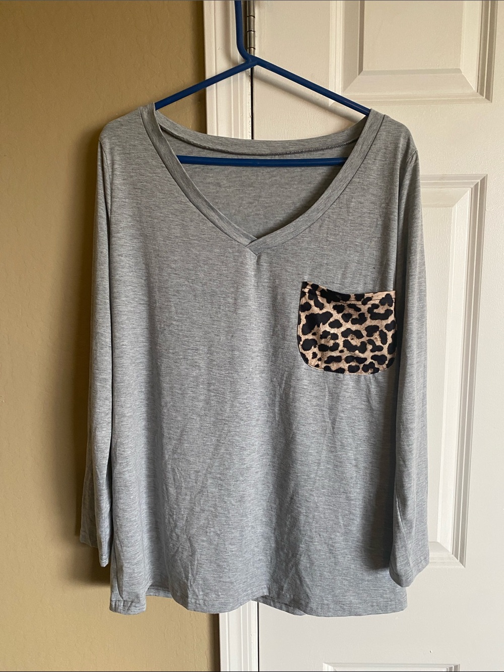 Gray V-Neck Long Sleeve Top with Leopard Print Pocket